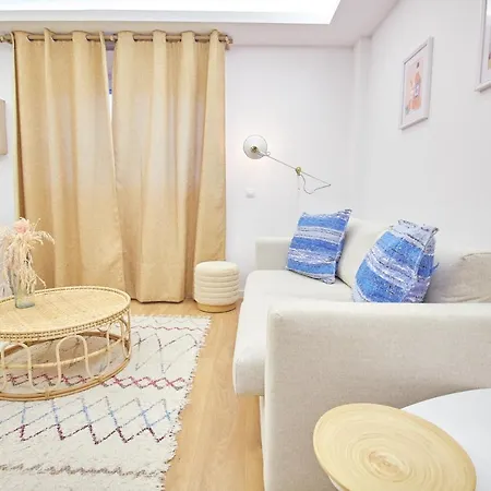 With Workspace, Rooftop & Parking Apartment Tarifa