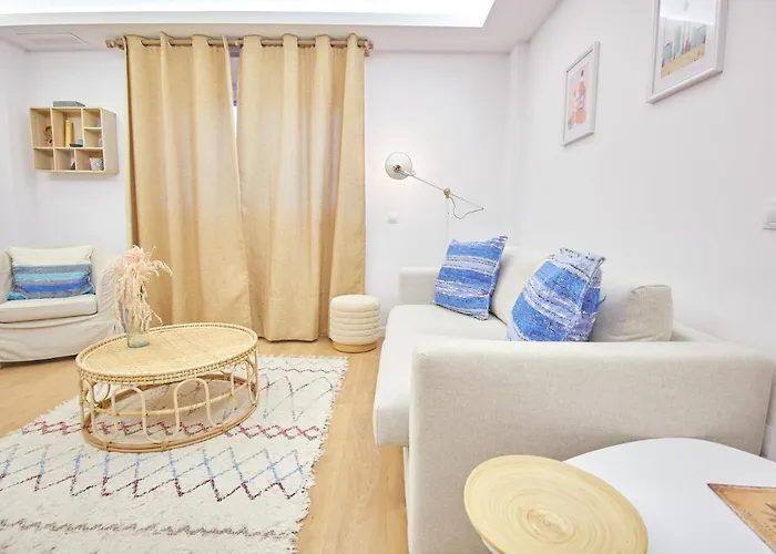 With Workspace, Rooftop & Parking Apartment Tarifa