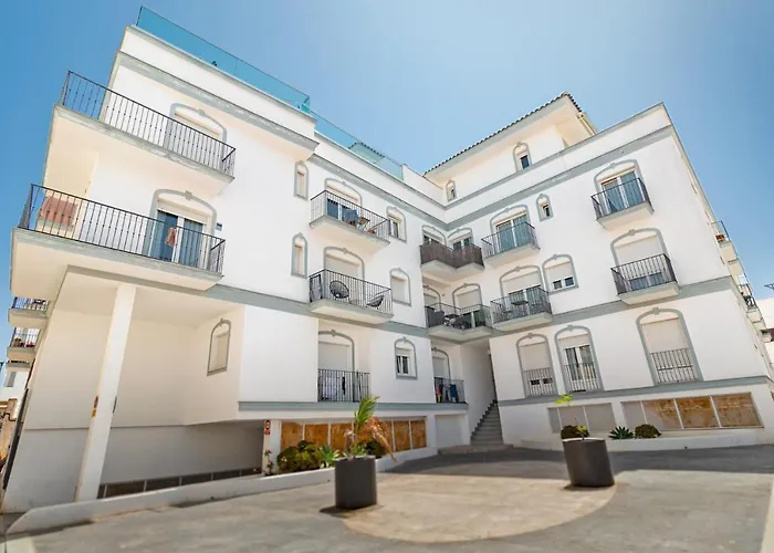 With Workspace, Rooftop & Parking Apartment Tarifa